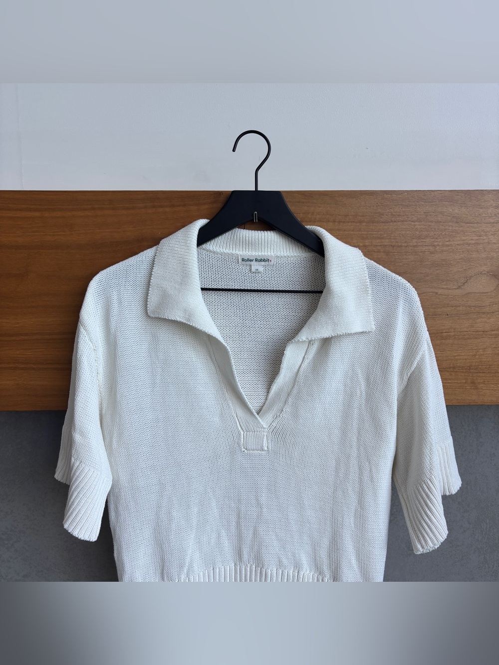 Roller Rabbit Short-Sleeve Collared V-Neck Ribbed Sweater, Size XS - Picture 2 of 9